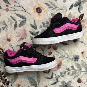 Vans Kids Black & Pink Low-Top Skate Sneakers